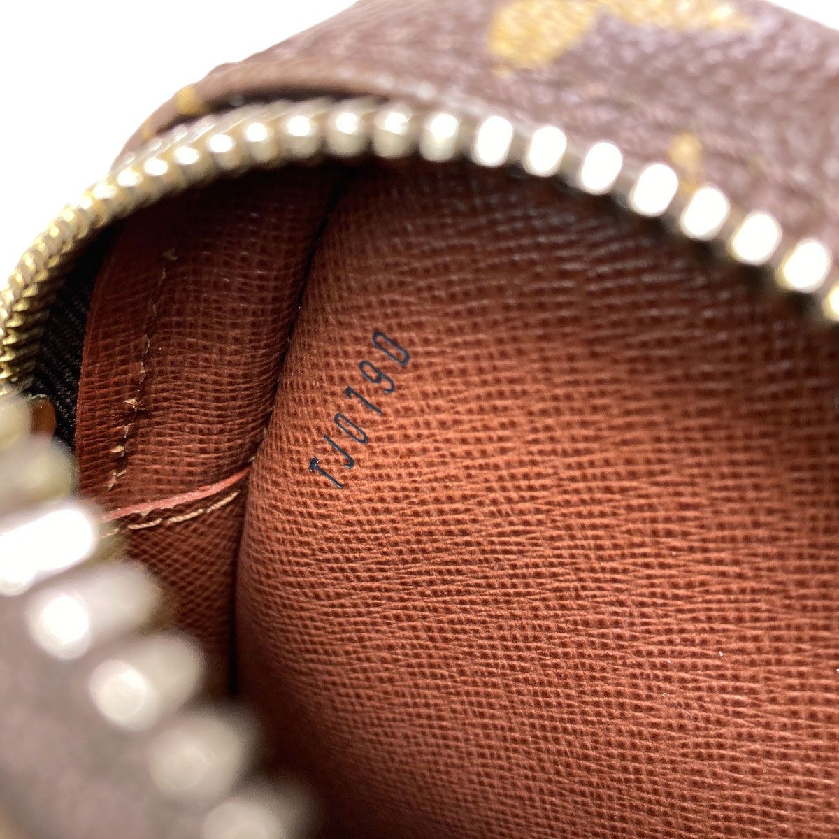 Louis Vuitton Amazon Shoulder Bag Monogram Canvas — view 7