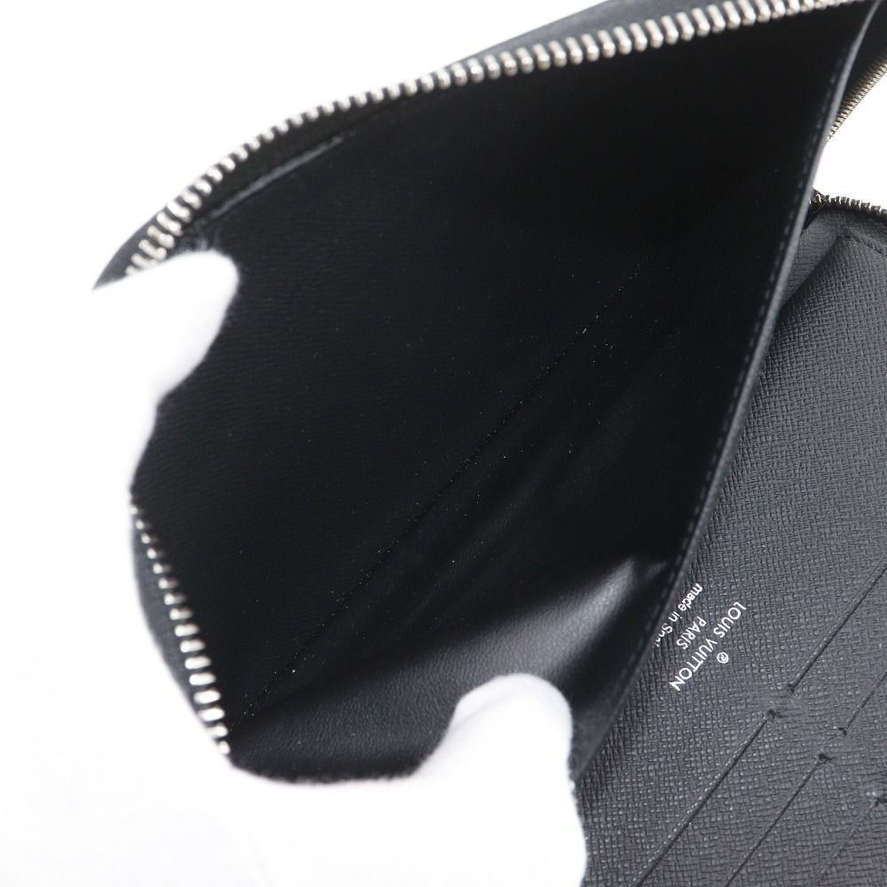 Louis Vuitton Zippy Organizer NM Taiga Noir Black Wallet — view 6