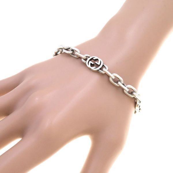 Gucci Interlocking Bracelet Silver — view 9