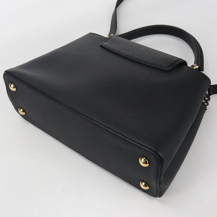 Louis Vuitton Capucines PM Taurillon Handbag Leather — view 2