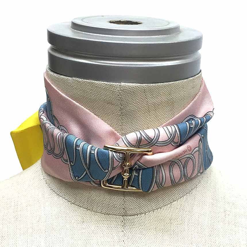 Hermes Scarf Ring Buckle Etriviere PM Gold — view 2