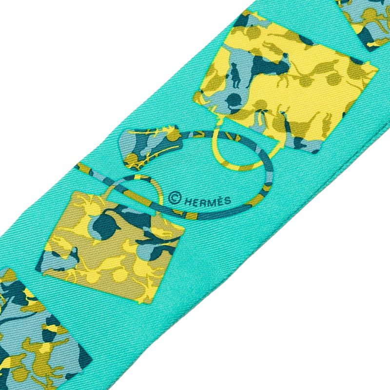 Hermes Twilly Kelly en Caleche Kelly's Carriage Scarf Green Yellow Silk — view 3