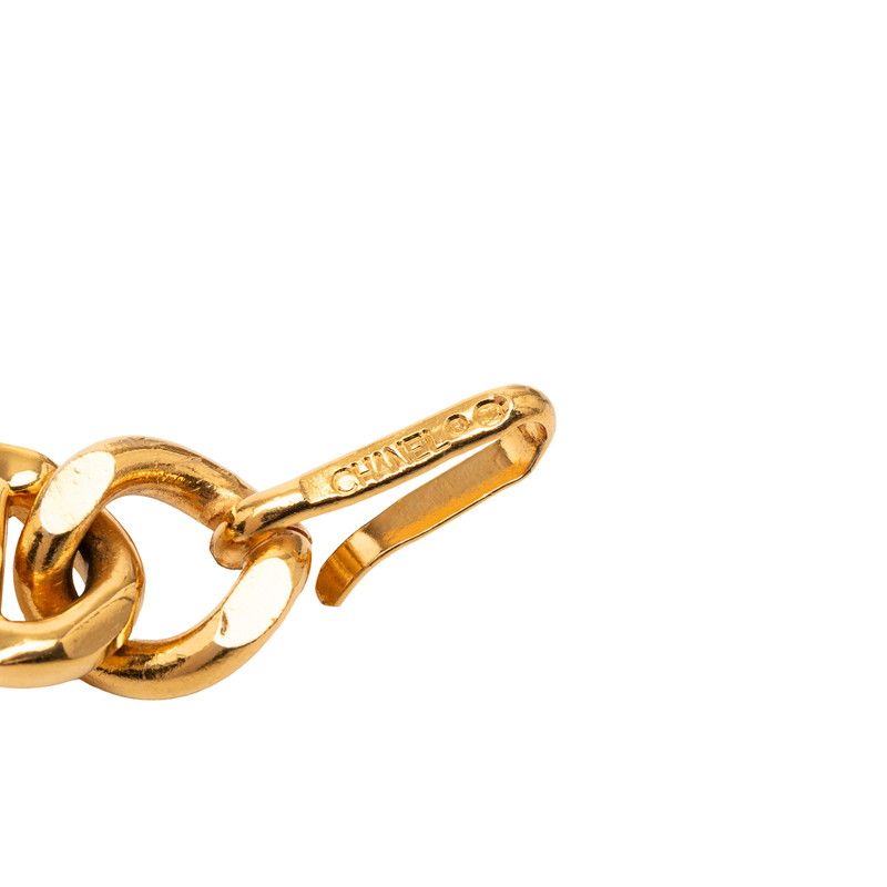 Chanel CC Logo 31 Rue Cambon Vintage Coin Plate Chain Belt Gold Plated — view 4