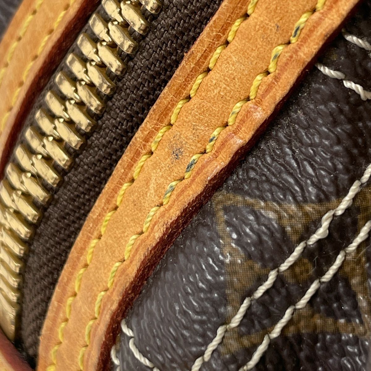 Louis Vuitton Rivet Handbag Monogram Brown — view 6