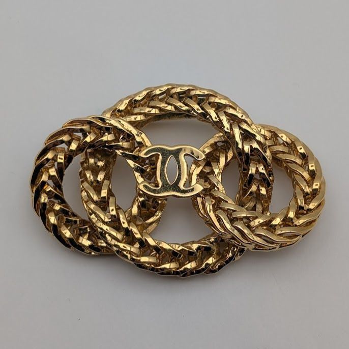 Chanel Brooch CC Logo Gold Ring 3 Rows Vintage — view 2