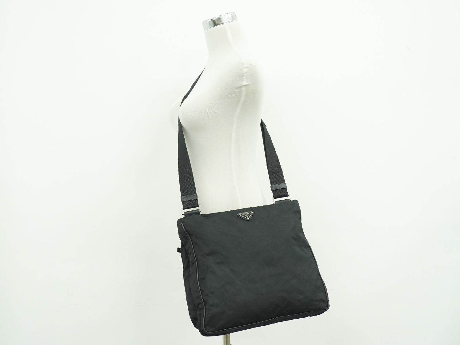 Prada Tessuto Shoulder Bag Pochette Nylon Black — view 6
