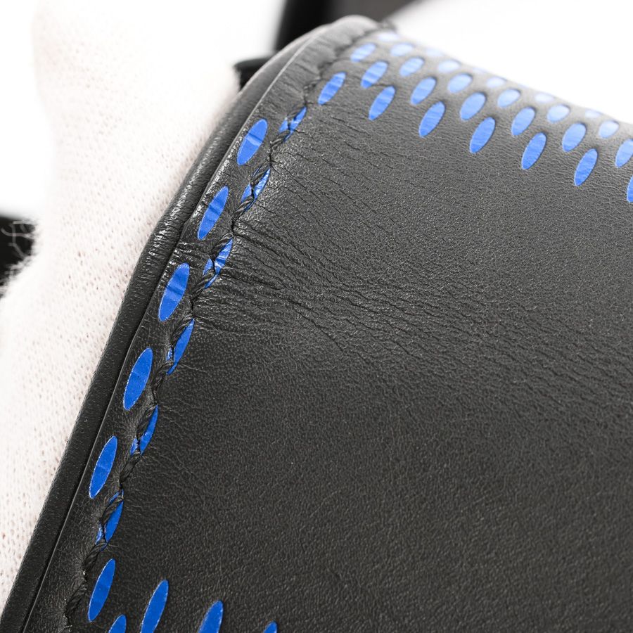 Louis Vuitton Shoulder Bag Studio — view 8