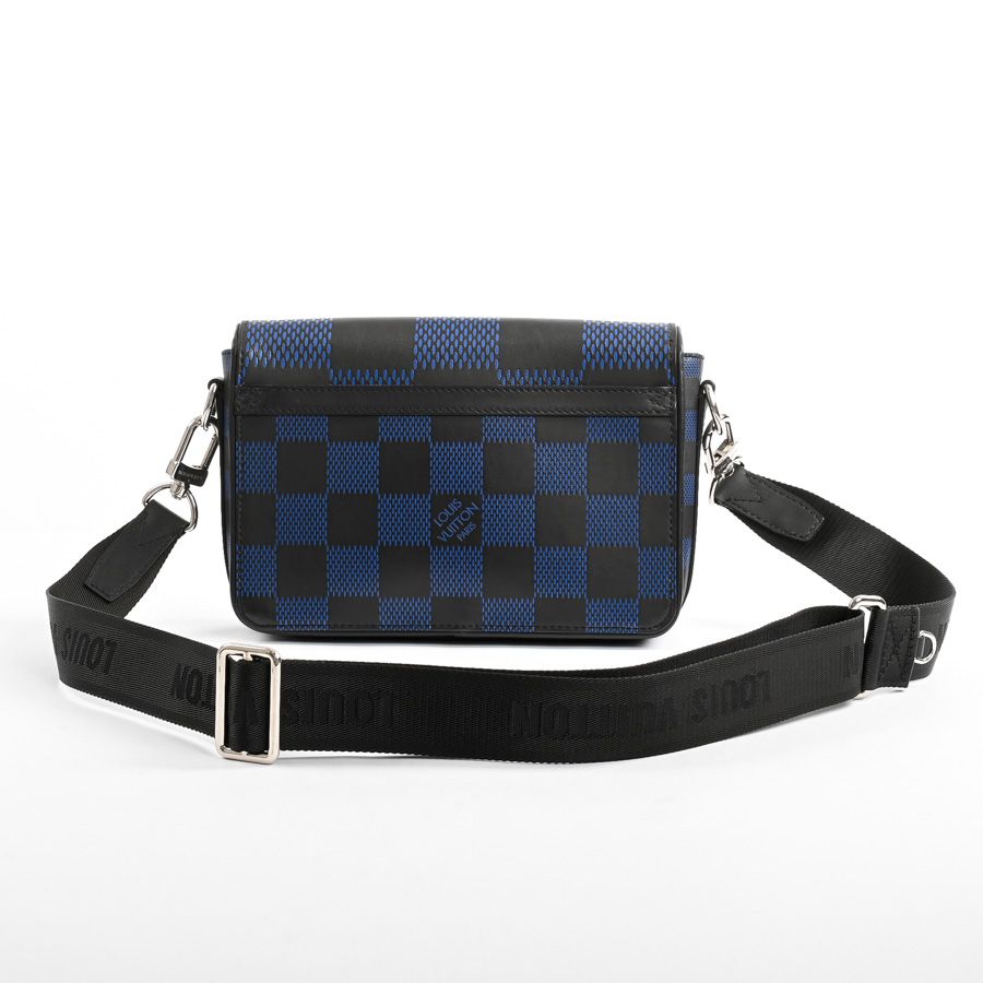 Louis Vuitton Shoulder Bag Studio — view 3
