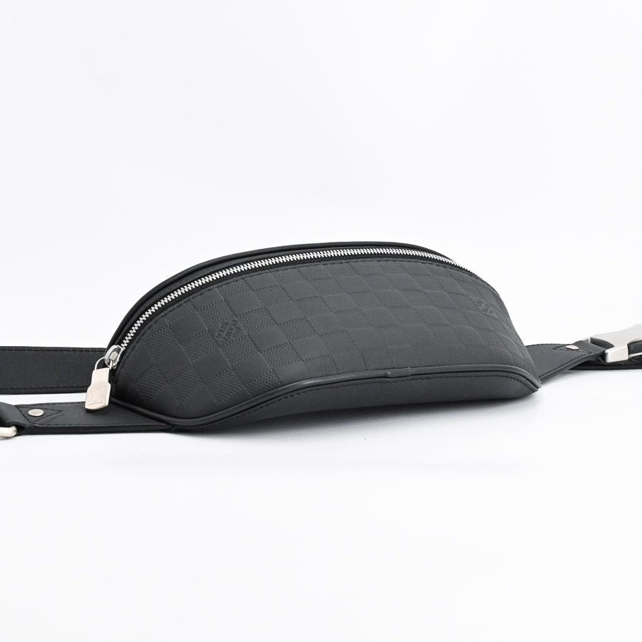 Louis Vuitton Belt Bag — view 5