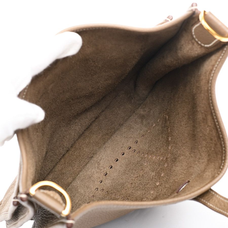 Hermes Shoulder Bag Evelyne — view 4