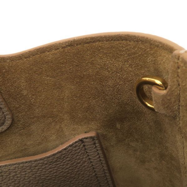 Loewe Pebble Bucket Bag Mini — view 7