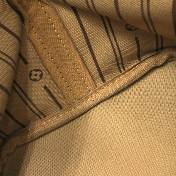 Louis Vuitton Monogram Neverfull MM — view 3