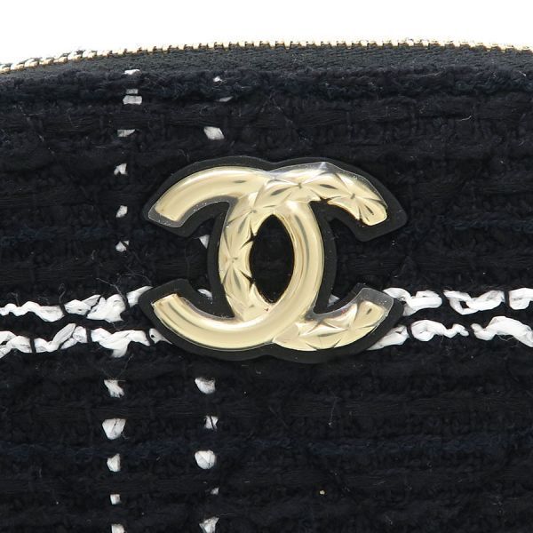 Chanel Quilted Tweed Chain Messenger Bag — view 5
