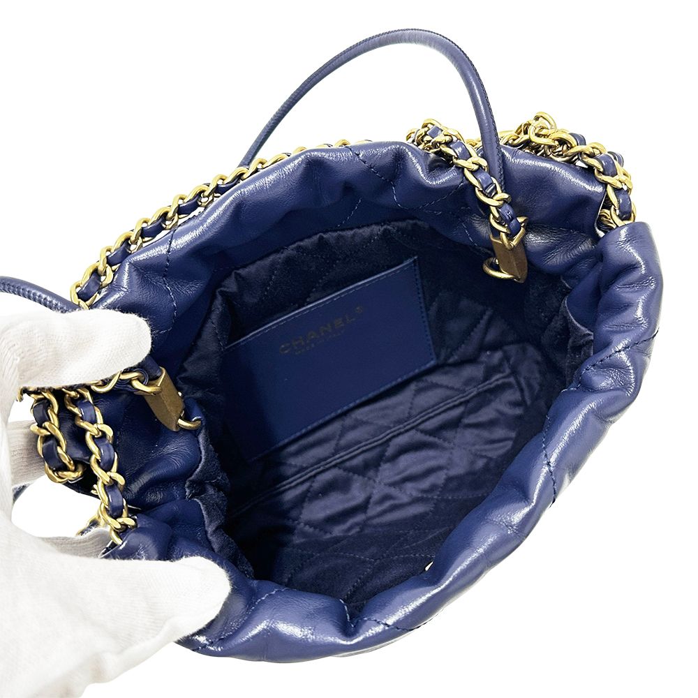 Chanel 2-Way Shoulder Bag 22 Leather Navy Gold Chain — view 5