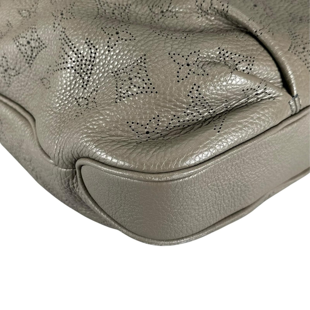 Louis Vuitton Selene MM Mahina Shoulder Bag Leather Taupe 2-Way — view 7