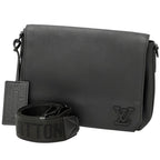 Louis Vuitton LV Aerogram Shoulder Bag Take Off Messenger Noir Black — view 7