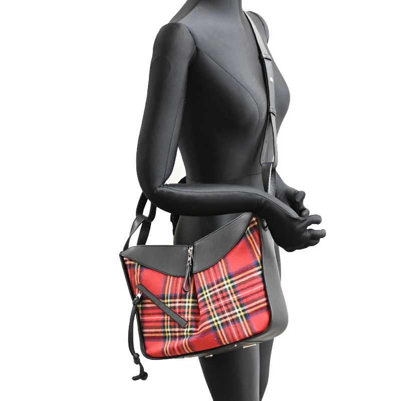 Loewe Shoulder Bag Black — view 9