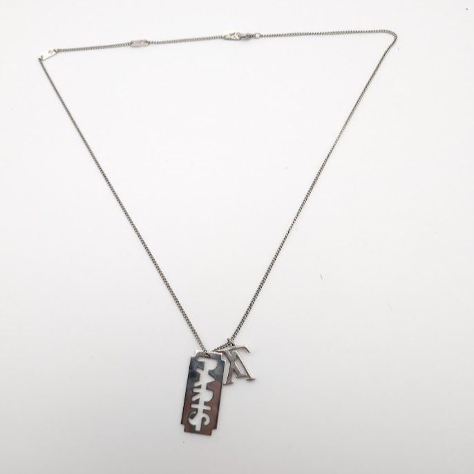 Louis Vuitton Collier Charm for Gentlemen Silver Lvlogo Paris Necklace — view 7