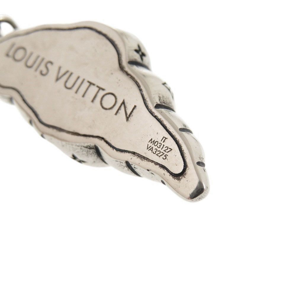 Louis Vuitton Charm LV Croissant Metal Silver Pendant Top — view 4