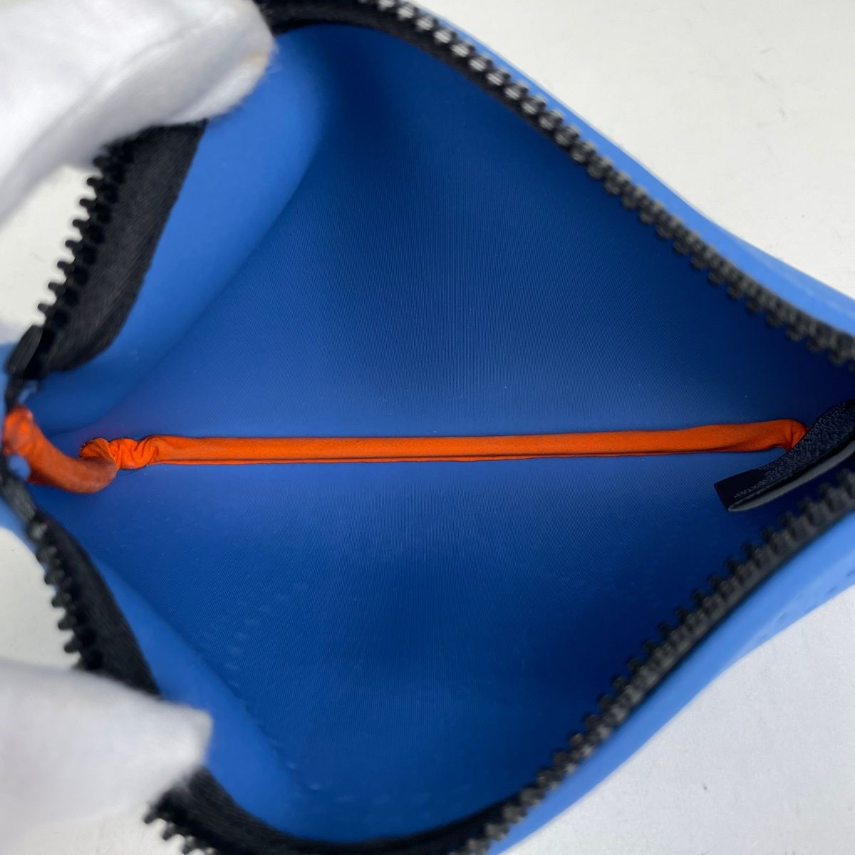 Hermes Neobain Kanoe PM Polyamide Makeup Pouch Blue — view 8