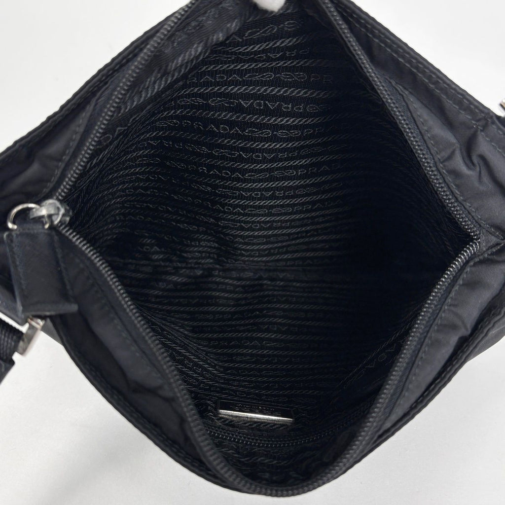 Prada Shoulder Bag Nylon Nero — view 7