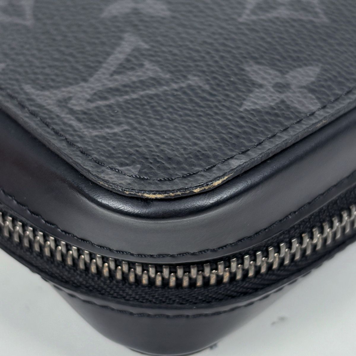 Louis Vuitton Zippy XL Wallet Monogram Eclipse Noir — view 5