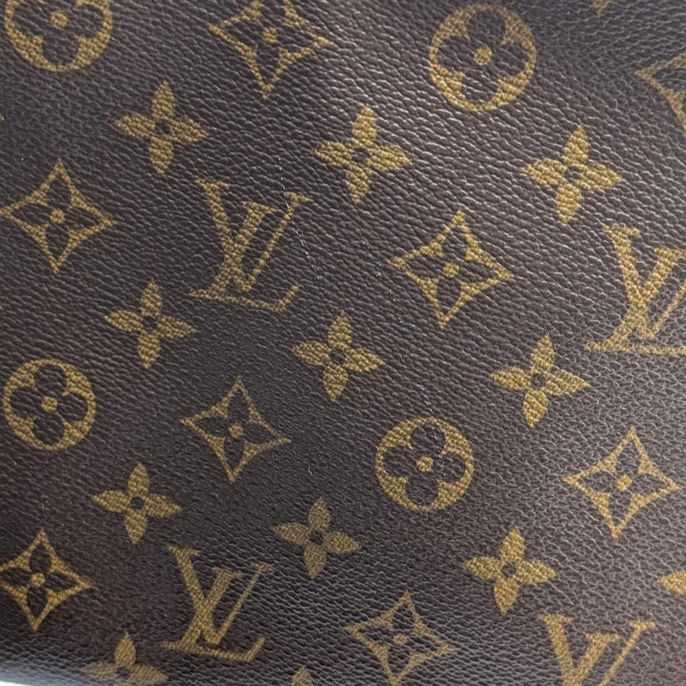 Louis Vuitton Poche Document Monogram Vintage Clutch — view 3