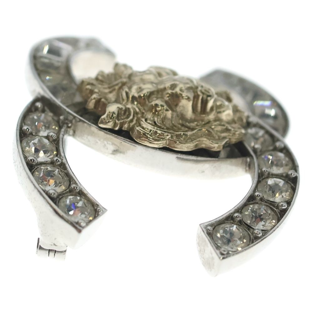 Chanel CC Logo Rhinestone Lion Brooch Silver — view 4