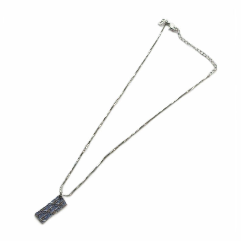 Dior Necklace Pendant Trotter Plate Logo Silver — view 3