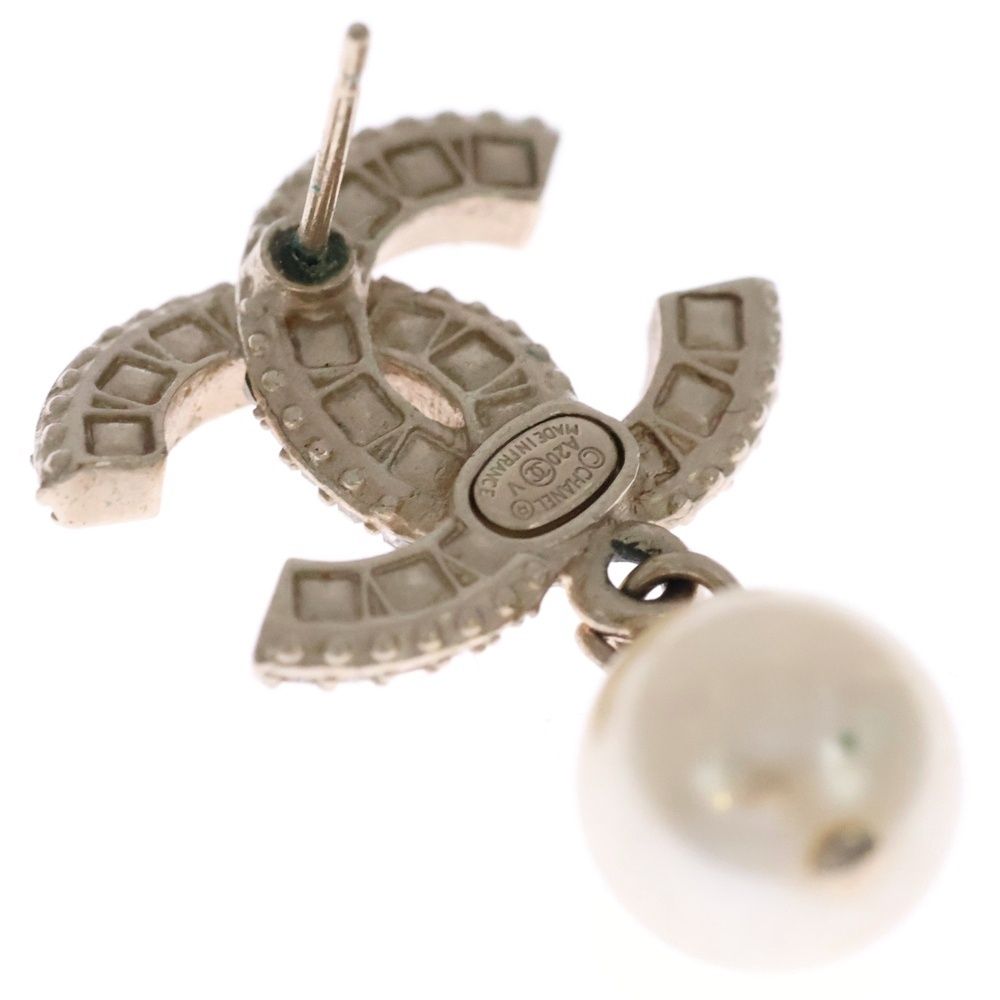 Chanel Pearl Logo Rhinestone CC Earrings White Gold — view 5