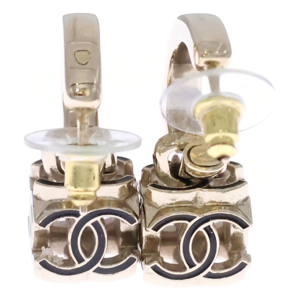 Chanel CC Logo Hoop Earrings Gold Black — view 2