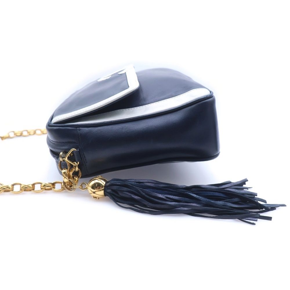 Chanel CC Logo Fringe Chain Shoulder Bag White Navy Leather Gold — view 3