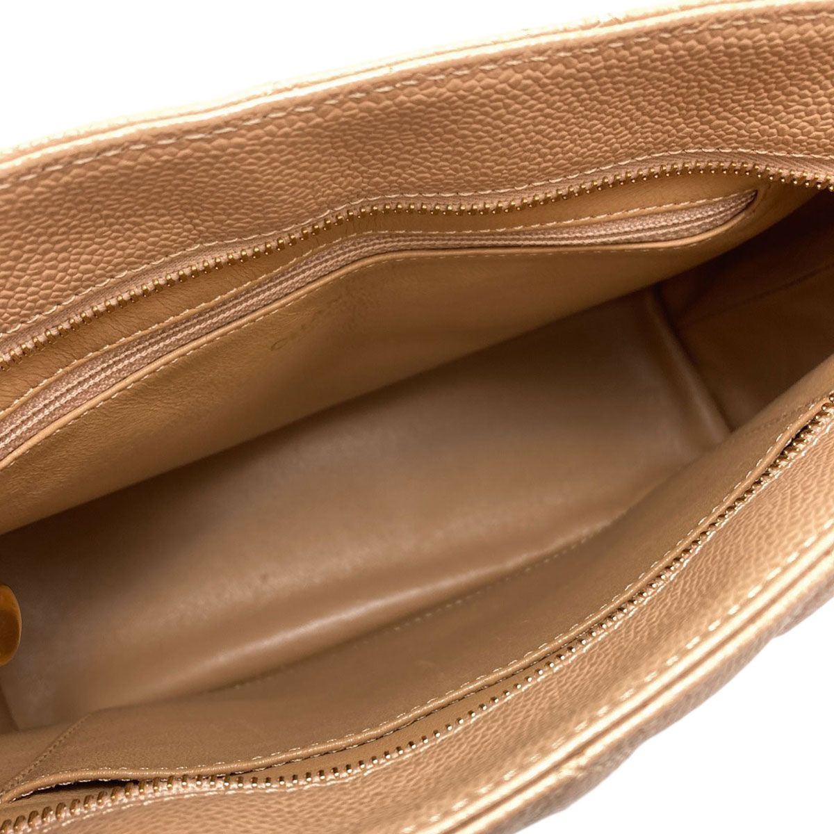 Chanel Medallion Tote Gold Grained Calfskin — view 5