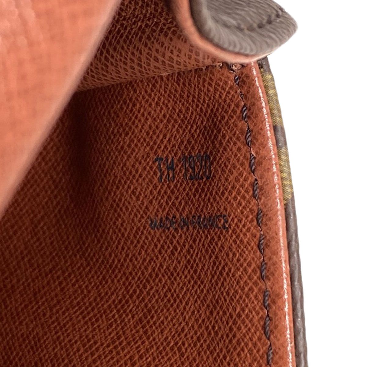 Louis Vuitton Saint Cloud Shoulder Bag Monogram Canvas — view 7