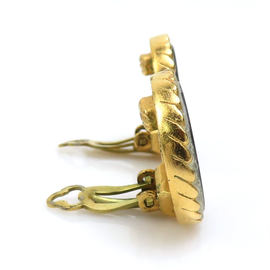 Chanel Earrings Gold — view 2