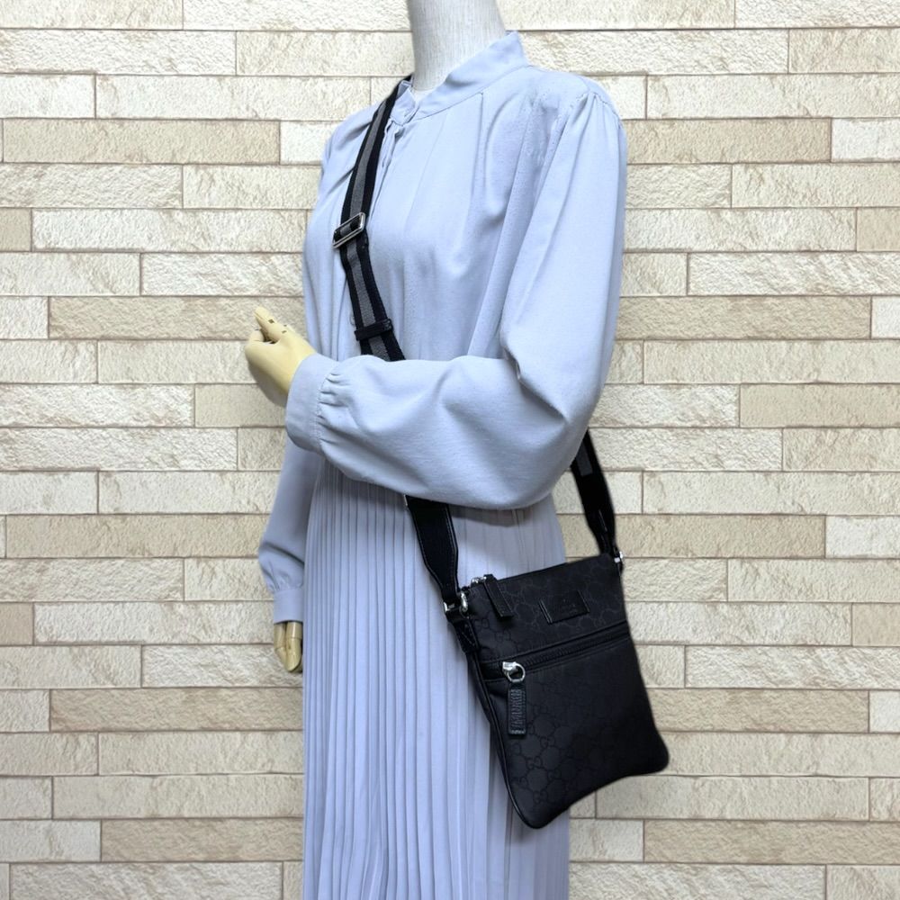 Gucci Shoulder Bag Black — view 2