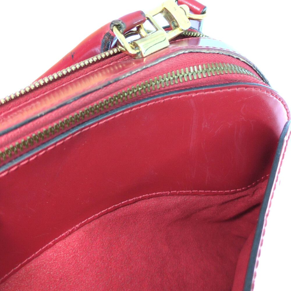 Louis Vuitton Monogram Vernis Melrose Handbag Cerise — view 9