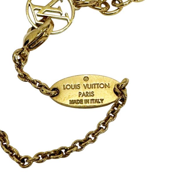 Louis Vuitton Necklace Essential Logo Pendant Gold — view 6