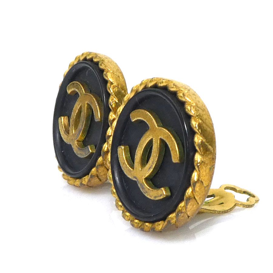Chanel Earrings CC Logo — view 3