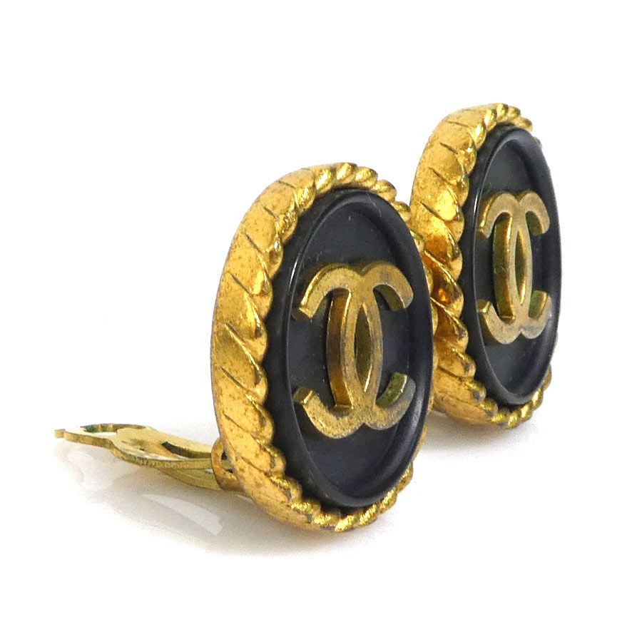 Chanel Earrings CC Logo — view 2