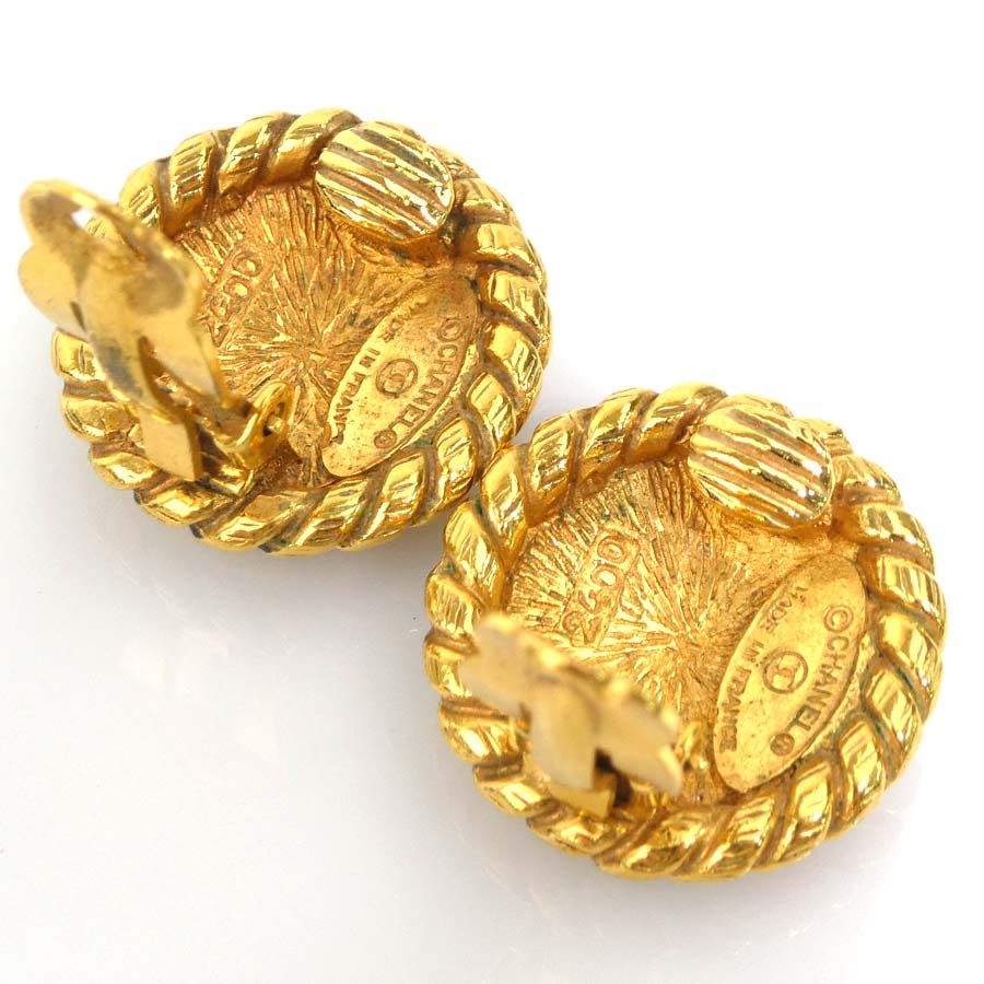 Chanel Earrings CC Logo — view 6