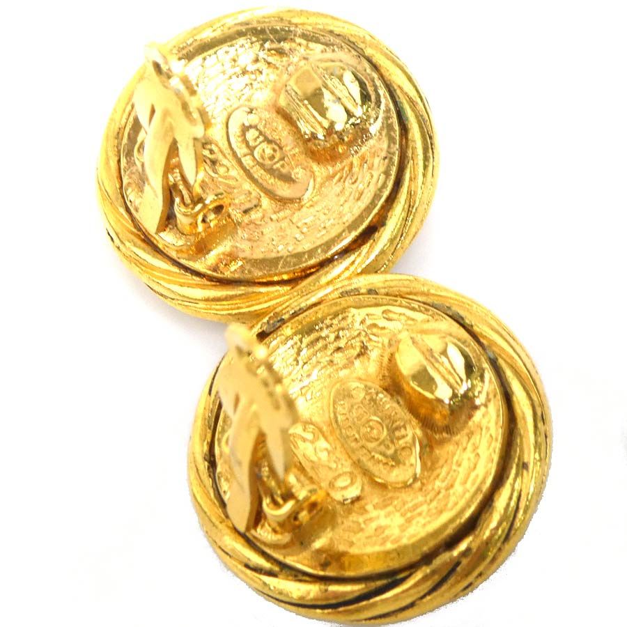 Chanel Earrings CC Logo — view 7