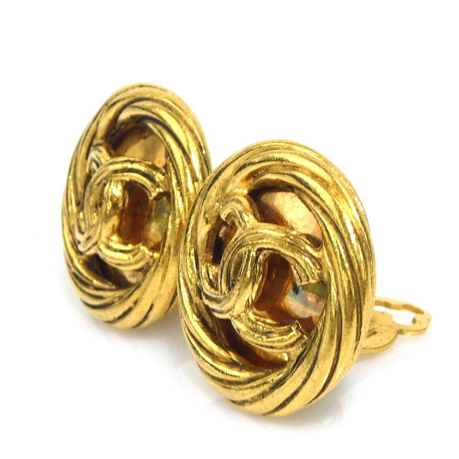 Chanel Earrings CC Logo — view 3