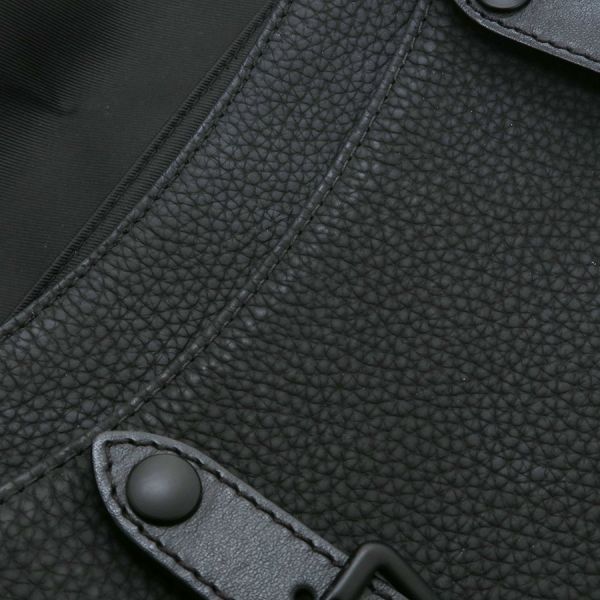 Louis Vuitton Christopher Messenger — view 8