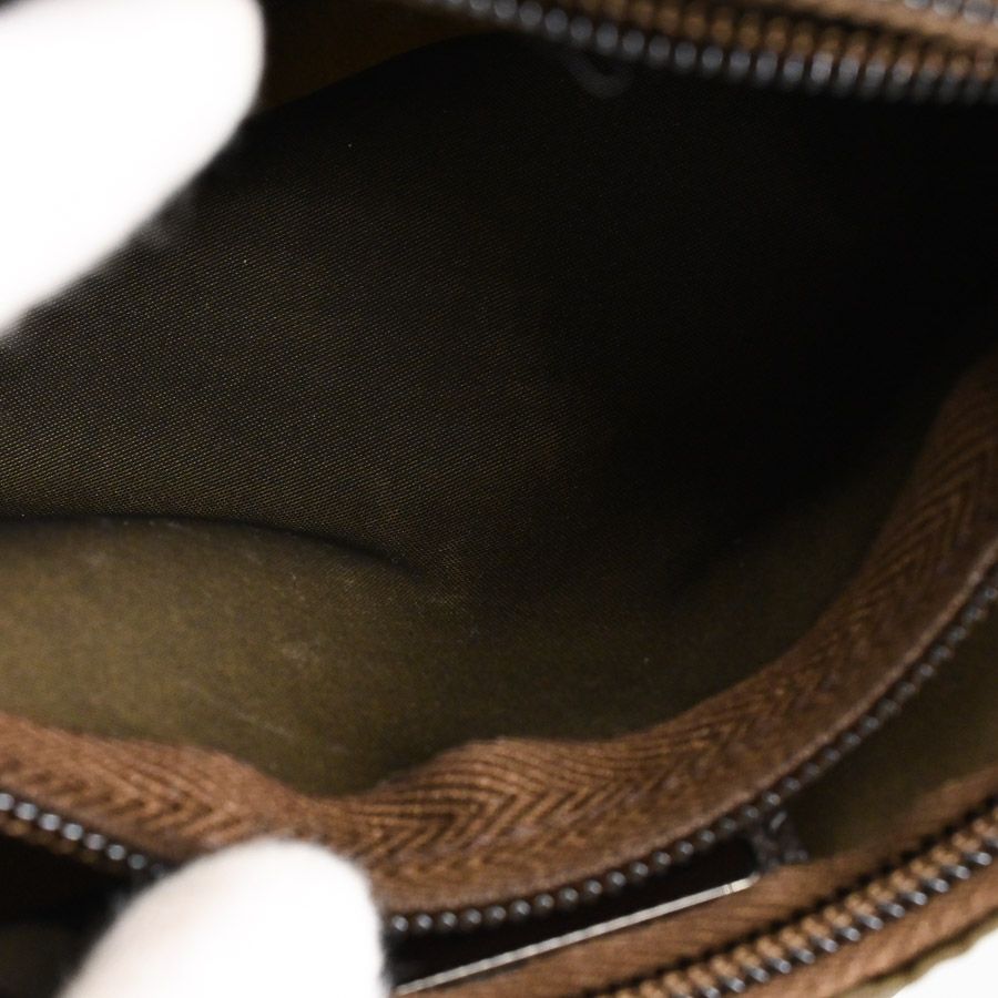 Prada Pouch Green — view 6