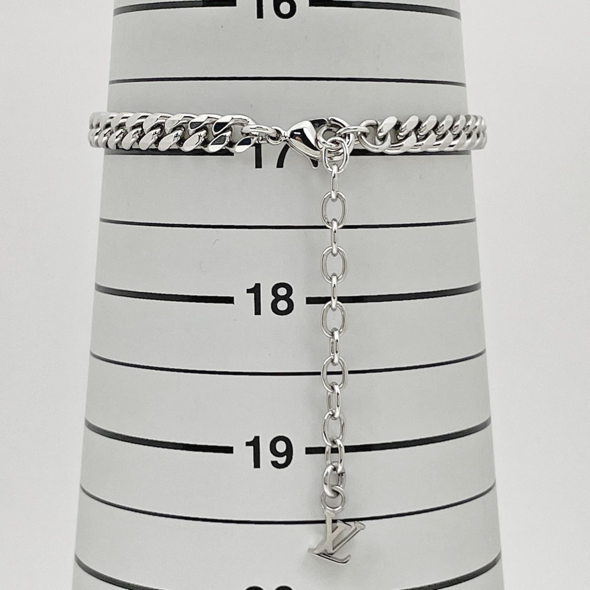 Louis Vuitton Bracelet Monogram Low Metal Silver — view 4
