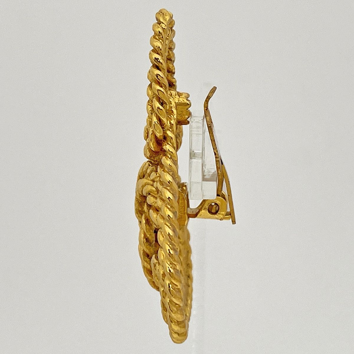 Chanel CC Logo Earrings Gold Plated — view 2