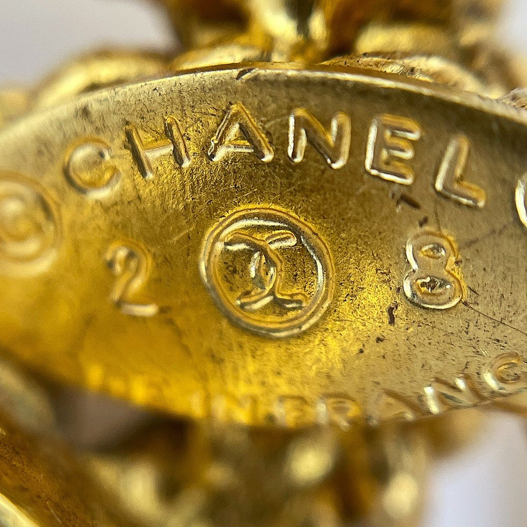 Chanel CC Logo Earrings Gold Plated — view 7