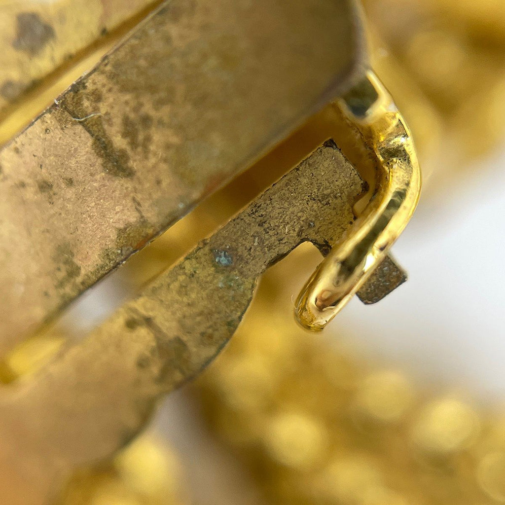 Chanel CC Logo Earrings Gold Plated — view 5