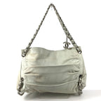 Chanel Shoulder Bag CC Logo Charm Leather White — view 2
